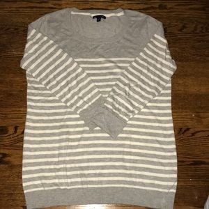 Gap sweater